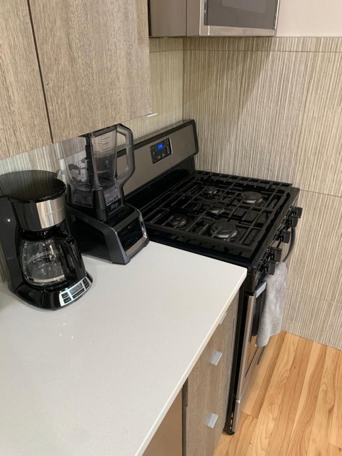 Urban Jungle Oasis In Queens! Apartman New York Kültér fotó